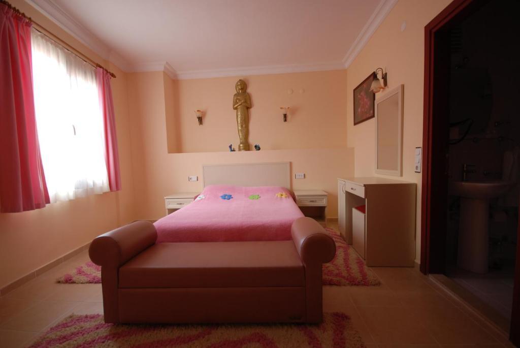 Sualti Hotel Ayvalı Rum bild