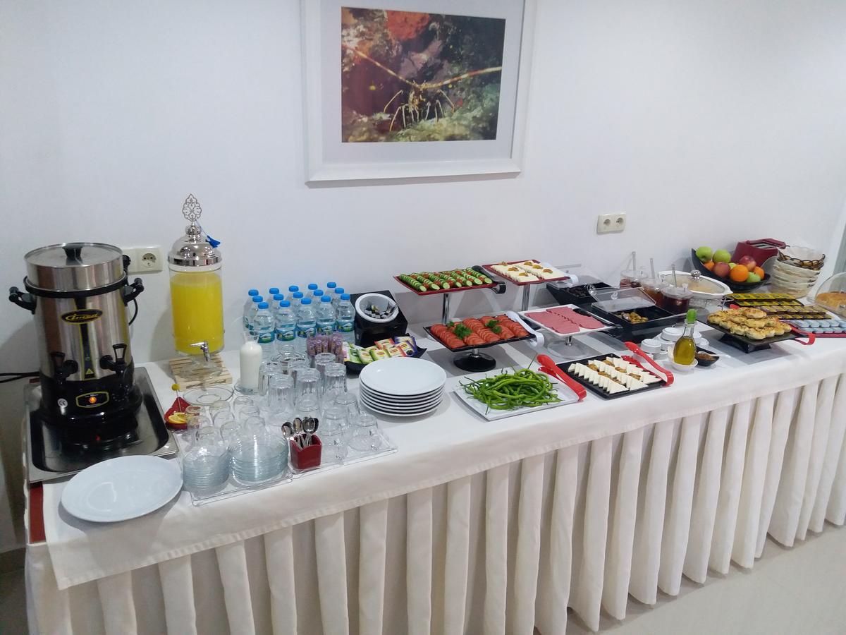 Sualti Hotel Ayvalı Rum bild